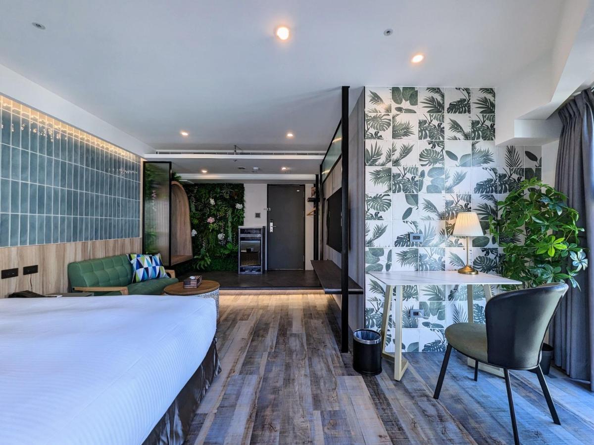 K Hotel - Yizhong Taichung Exteriör bild