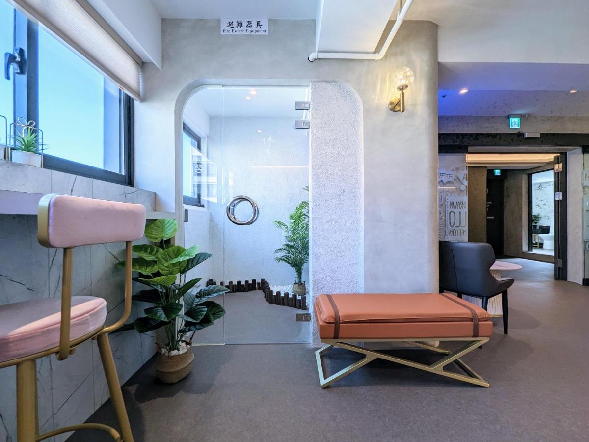 K Hotel - Yizhong Taichung Exteriör bild