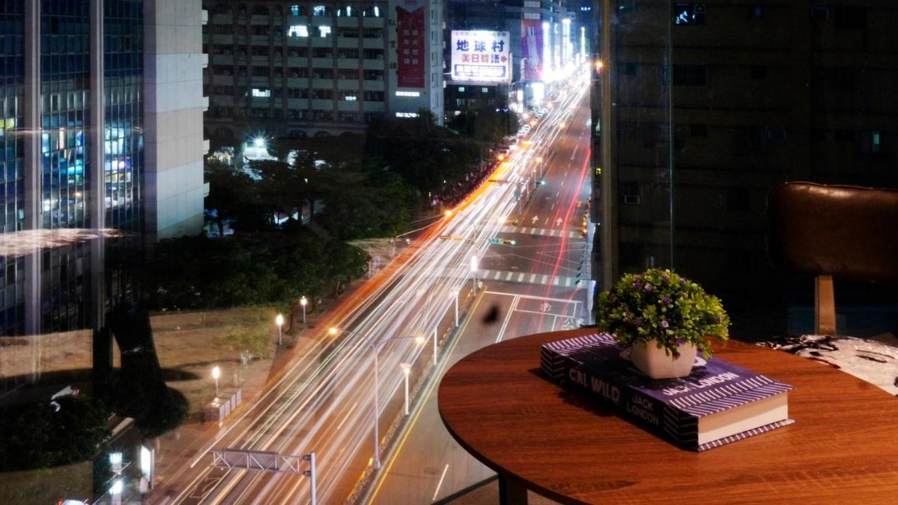 K Hotel - Yizhong Taichung Exteriör bild